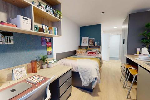 Studio to rent, Talbot Street, Nottingham NG1