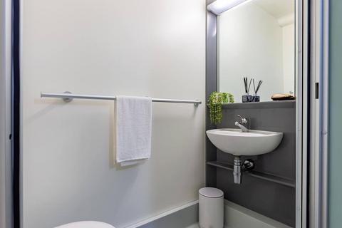 undefined, Crown Place, Reading RG1