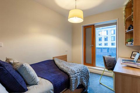 undefined, Crown Place, Reading RG1