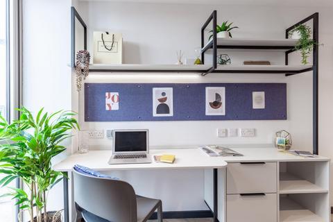 Studio to rent, Islington, Liverpool L3