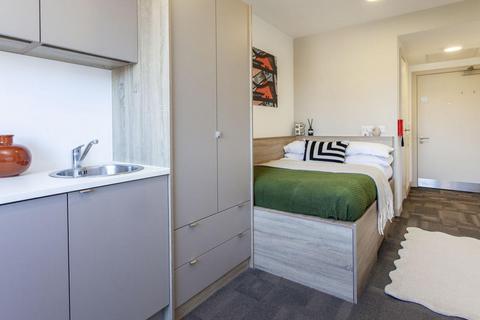 undefined, Kings Road, Reading RG1