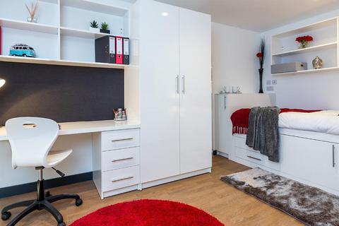 Studio to rent, Portswood Road, Southampton SO17
