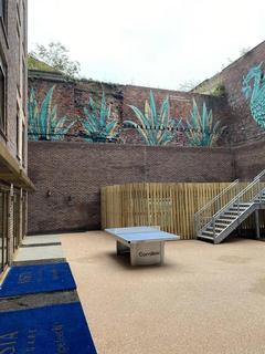 Studio to rent, Oldham Place, Liverpool L1