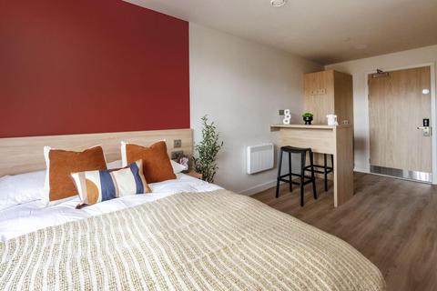Studio to rent, Haymarket Yards, Edinburgh EH12