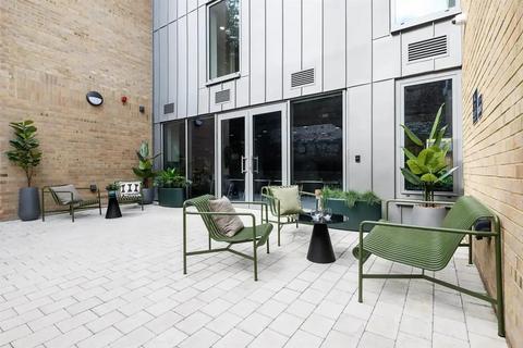 Studio to rent, Stanley Place, Edinburgh EH7
