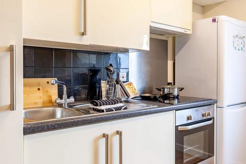undefined, Crown Place, Reading RG1