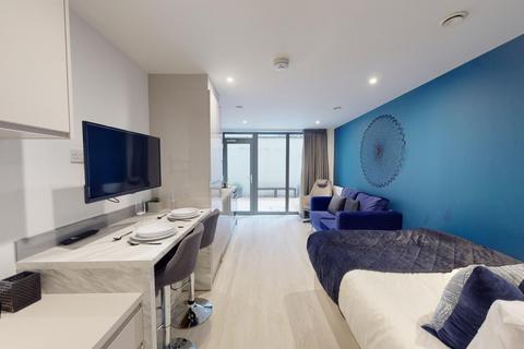 undefined, Silver Street, Reading RG1