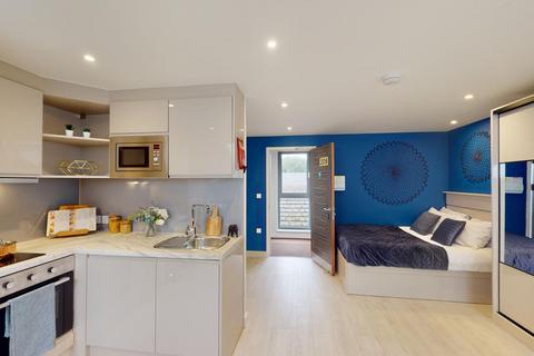 undefined, Silver Street, Reading RG1