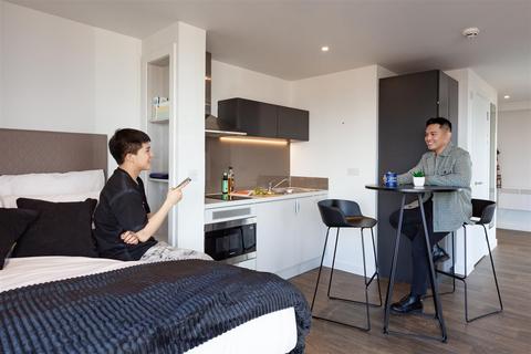 Studio to rent, New City Road, Glasgow G4