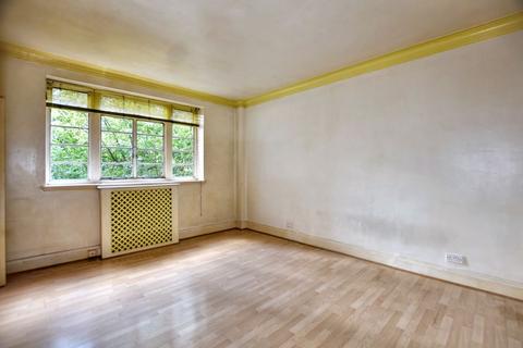 undefined, Flat 31 Tavistock Court, Tavistock Square, Bloomsbury, London, WC1H 9HE