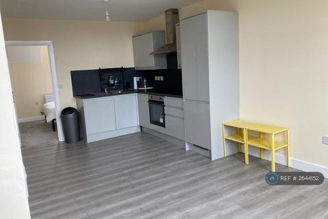 2 bedroom flat to rent, Canal St, Oldbury, B69