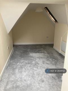 2 bedroom flat to rent, Canal St, Oldbury, B69