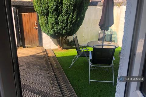 undefined, Roxburgh Avenue, Liverpool, L17