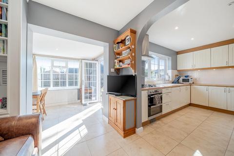 4 bedroom detached bungalow for sale, Park Avenue, Hundleby, Spilsby