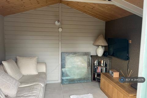 undefined, Lavernock Road, Bexleyheath, DA7