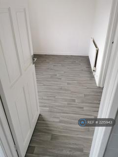 3 bedroom terraced house to rent, Mead Lane, Cwmbran, NP44
