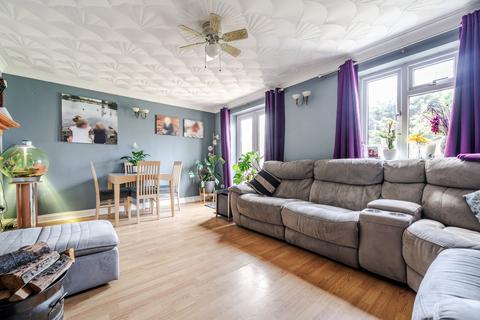 3 bedroom semi-detached house for sale, Hollingbourne Road, Gillingham ME8