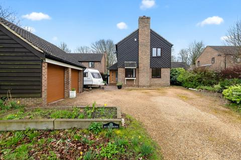 3 bedroom detached house for sale, Ledbury, Great Linford, Milton Keynes, MK14