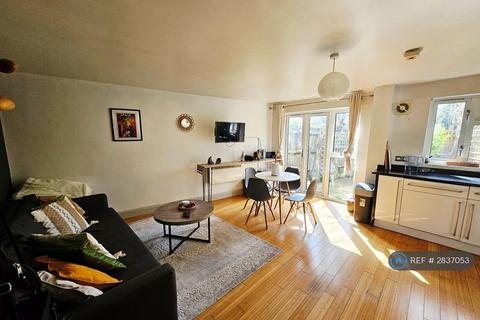 1 bedroom flat to rent, Cheam House, London, Elephant And Castle, SE11