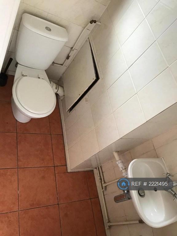 Bathroom 2