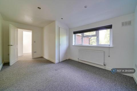 2 bedroom flat to rent, Godwin Way, Cambridge, CB1