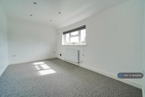2 bedroom flat to rent, Godwin Way, Cambridge, CB1