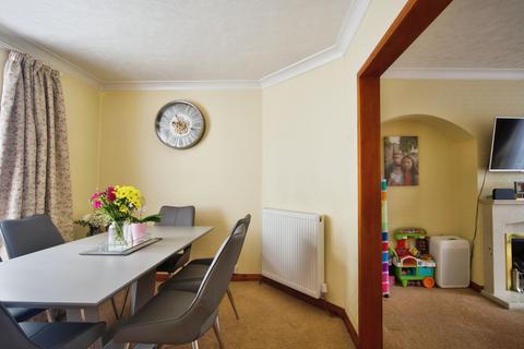 2 bedroom terraced house for sale, Walnut Tree Road, Dagenham, RM8