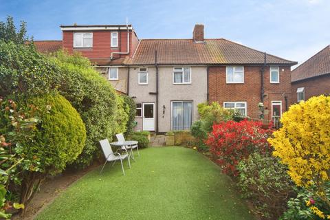 2 bedroom terraced house for sale, Walnut Tree Road, Dagenham, RM8