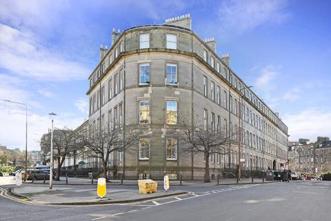 undefined, Montgomery Street, Edinburgh, EH7