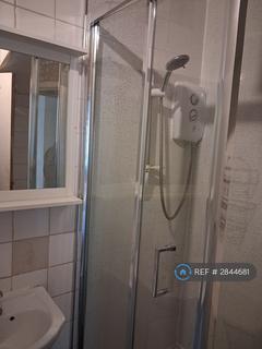 undefined, Ballards Road, Dagenham, RM10