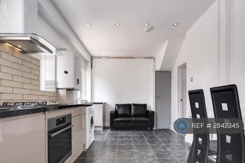 4 bedroom terraced house to rent, Galsworthy Avenue, London, E14
