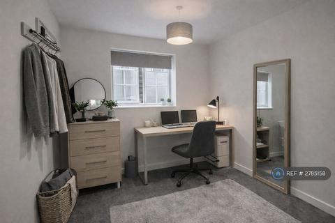 2 bedroom flat to rent, High St, Billericay, CM12