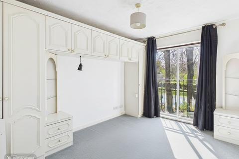 2 bedroom apartment for sale, Kingfisher Drive, Hemel Hempstead, Hertfordshire, HP3 9DD