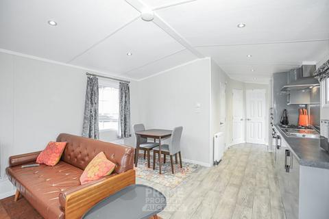 2 bedroom property for sale, Bluebell Dell, Shore Road G84