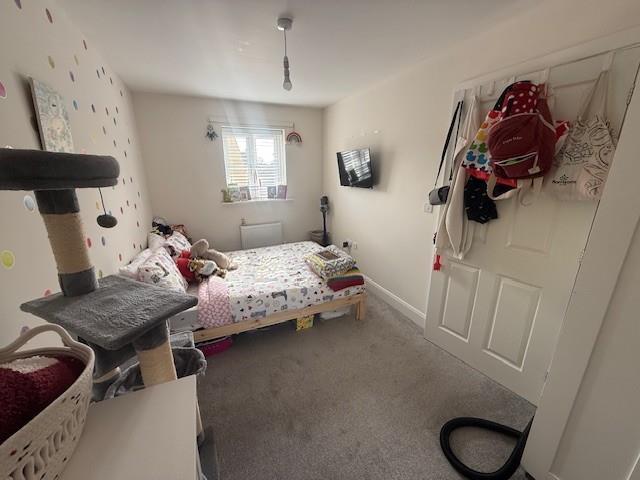 Bedroom 2-2.jpg