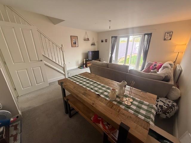 Dining Area 1.jpg