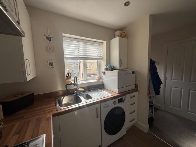 Kitchen 3.jpg