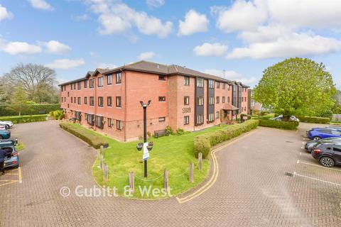 1 bedroom ground floor flat for sale, Brighton Road, Crawley, West Sussex
