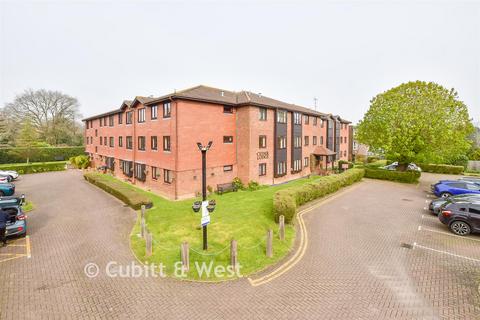 1 bedroom ground floor flat for sale, Cedar Lodge, Crawley RH11