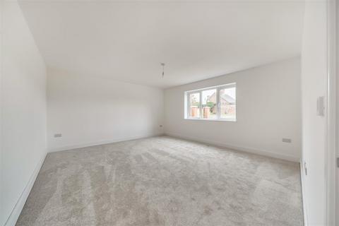 undefined, Fiddington Hill, Market Lavington