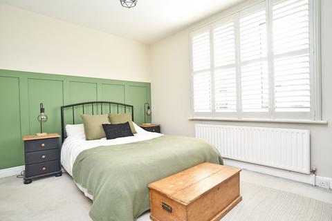 3 bedroom house for sale, North Lodge Avenue, Harrogate, HG1