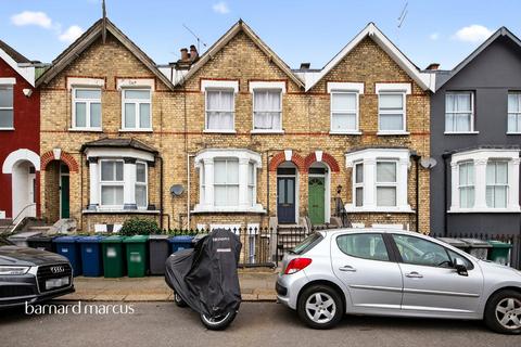 Holly Park Road, London