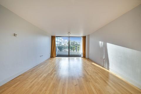 3 bedroom flat to rent, Parliament View Apartments, Albert Embankment, SE1