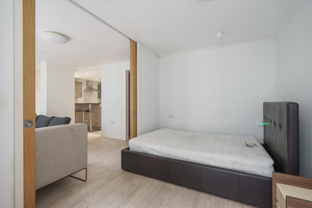 House in Wembley - View 4