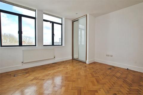 2 bedroom apartment to rent, Parkway, Chelmsford, CM2