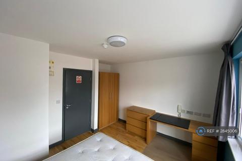 1 bedroom in a flat share to rent, Slater Street, Liverpool, L1