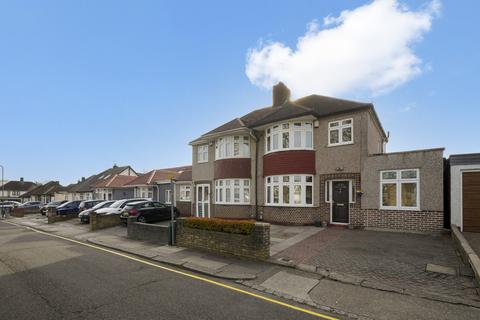 Linthorpe Avenue, Wembley, Middlesex HA0
