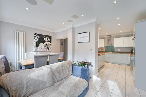 3 bedroom terraced house for sale, Ashurst Road, Tadworth KT20