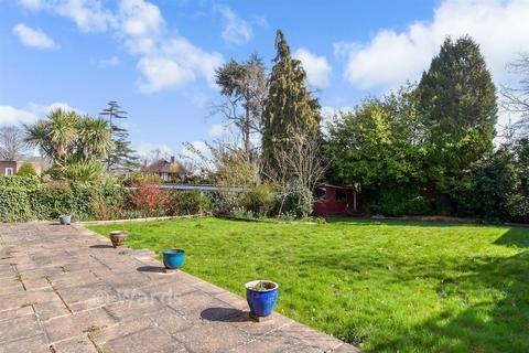5 bedroom detached house for sale, Maidstone Road, Chatham ME4