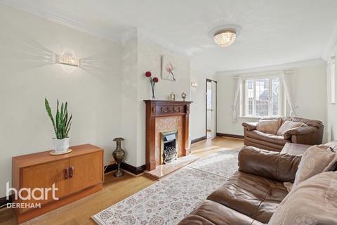 3 bedroom detached house for sale, Teasel Close, Dereham